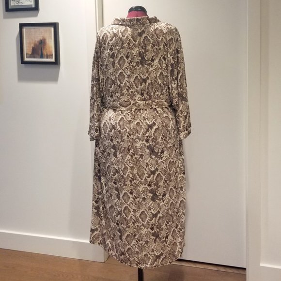 Brown Snake-print Dress with Collar and Tie Waist - Picture 7 of 9
